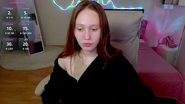 Snapshot of TinaShelton chatting on June 2026 12:18:01 PM TinaShelton online show from June 2026 12:18:01 PM