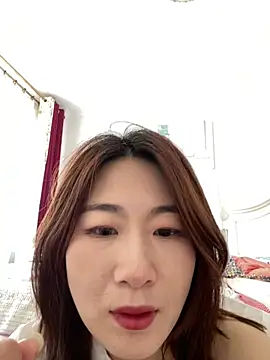 Snapshot of U-mi chatting on May 2026 12:30:02 AM U-mi online show from May 2026 12:30:02 AM