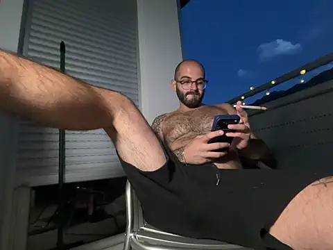 yoyett3223 online show from July 2026 07:50:02 PM