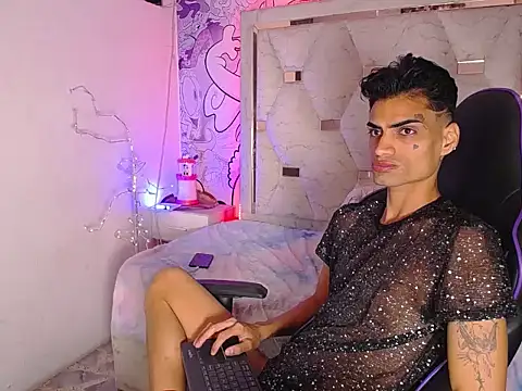 Liam bedoya online show from May 2026 04:51:01 AM