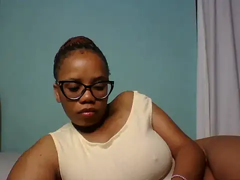 Tatianaluu online show from August 2026 03:55:01 PM