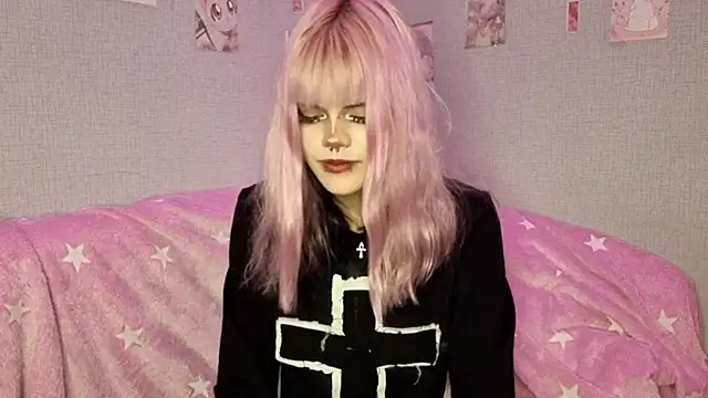 Snapshot of VelvetAlice chatting on June 2026 09:07:02 PM VelvetAlice online show from June 2026 09:07:02 PM