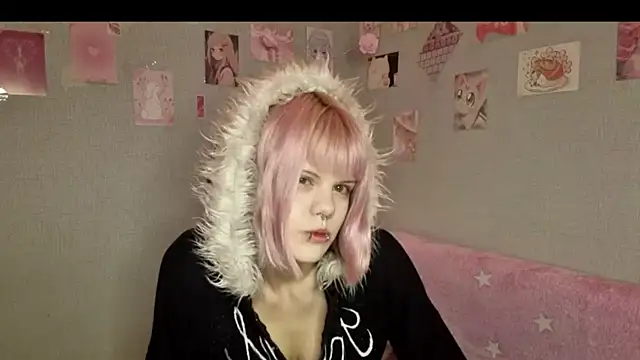 Snapshot of VelvetAlice chatting on July 2026 08:57:02 PM VelvetAlice online show from July 2026 08:57:02 PM