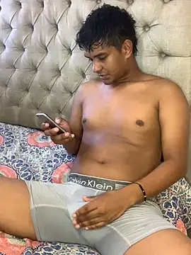 Henrry s online show from May 2026 07:26:02 PM