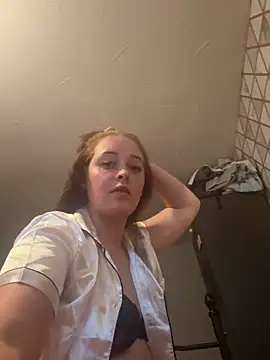 Snapshot of Miss_brunettexx chatting on June 2026 08:10:02 PM Miss brunettexx online show from June 2026 08:10:02 PM