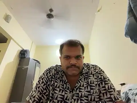Snapshot of Superking077 chatting on May 2026 07:42:02 PM Superking077 online show from May 2026 07:42:02 PM