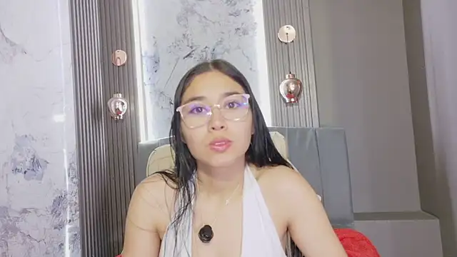 Snapshot of adaira31 chatting on July 2026 01:48:01 PM adaira31 online show from July 2026 01:48:01 PM