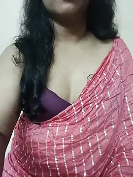 Snapshot of roopa__ chatting on June 2026 09:14:01 AM roopa online show from June 2026 09:14:01 AM