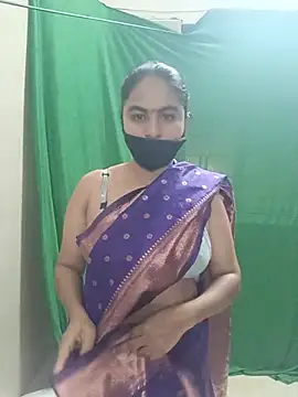 Snapshot of sakshi_moni chatting on July 2026 04:22:02 PM sakshi moni online show from July 2026 04:22:02 PM