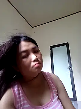 Snapshot of Giee00 chatting on May 2026 09:48:01 AM Giee00 online show from May 2026 09:48:01 AM