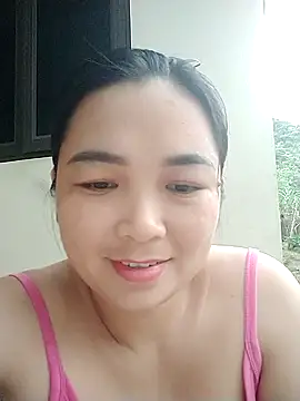 Snapshot of Giee00 chatting on May 2026 10:30:01 PM Giee00 online show from May 2026 10:30:01 PM