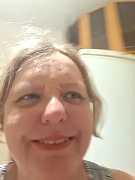Snapshot of Sonya_Marmelad chatting on May 2026 08:25:01 PM Sonya Marmelad online show from May 2026 08:25:01 PM