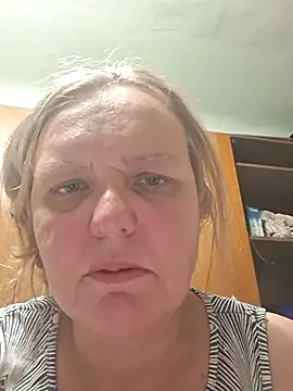 Snapshot of Sonya_Marmelad chatting on May 2026 06:39:01 PM Sonya Marmelad online show from May 2026 06:39:01 PM