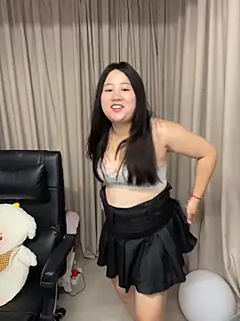 Snapshot of Luckysisi-s chatting on June 2026 02:16:01 AM Luckysisi-s online show from June 2026 02:16:01 AM