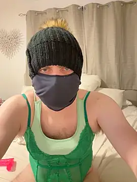 Snapshot of ShyTQueen chatting on June 2026 07:48:01 PM ShyTQueen online show from June 2026 07:48:01 PM