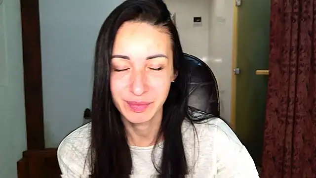 BouncySweety online show from November 2025 07:35:02 PM