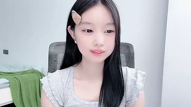 Snapshot of Yoyo33355 chatting on July 2026 03:00:02 AM Yoyo33355 online show from July 2026 03:00:02 AM