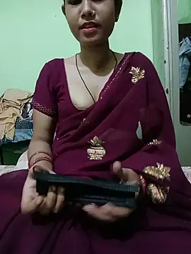 Snapshot of Curvy_Sheena chatting on June 2026 05:21:02 PM Curvy Sheena online show from June 2026 05:21:02 PM