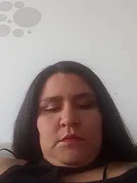 Snapshot of BaddieLuxe_ chatting on June 2026 08:14:02 PM BaddieLuxe online show from June 2026 08:14:02 PM