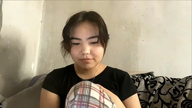 Snapshot of Molly_Teddy chatting on May 2026 07:47:01 AM Molly Teddy online show from May 2026 07:47:01 AM