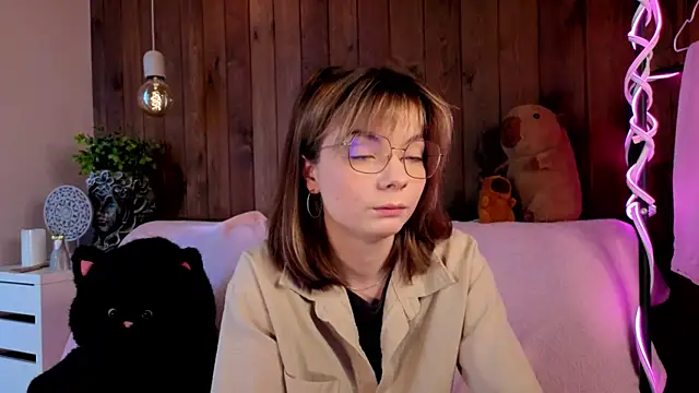 IvoryPesante online show from July 2026 07:23:01 AM