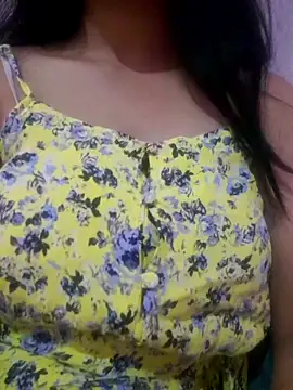 Snapshot of Hala-hoot chatting on May 2026 10:22:02 PM Hala-hoot online show from May 2026 10:22:02 PM