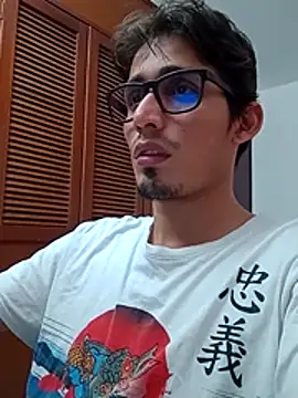 Snapshot of SrIncognito666 chatting on June 2026 02:33:01 PM SrIncognito666 online show from June 2026 02:33:01 PM