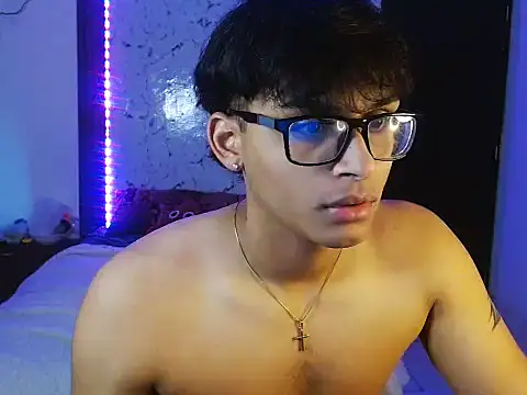 Snapshot of Mr_yisuzz chatting on June 2026 11:23:01 AM Mr yisuzz online show from June 2026 11:23:01 AM