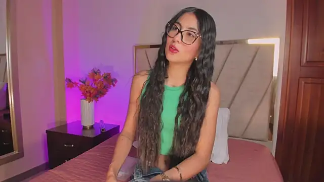 Snapshot of KatherinSky chatting on July 2026 06:10:02 PM KatherinSky online show from July 2026 06:10:02 PM