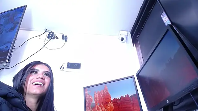 Snapshot of Shayla_Gray chatting on June 2026 03:55:02 PM Shayla Gray online show from June 2026 03:55:02 PM
