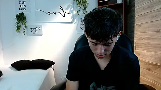 Ryan grayx online show from June 2026 02:43:01 PM