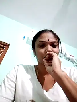 Snapshot of Megha-Telugu22 chatting on May 2026 02:46:01 PM Megha-Telugu22 online show from May 2026 02:46:01 PM