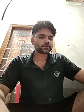 Snapshot of saddyboyforU chatting on May 2026 10:34:01 AM saddyboyforU online show from May 2026 10:34:01 AM