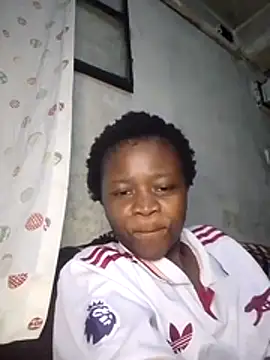 Snapshot of Carinasweets chatting on June 2026 07:22:01 AM Carinasweets online show from June 2026 07:22:01 AM