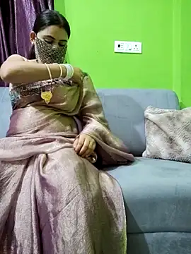 Snapshot of Curvy_shivani chatting on June 2026 09:01:02 AM Curvy shivani online show from June 2026 09:01:02 AM