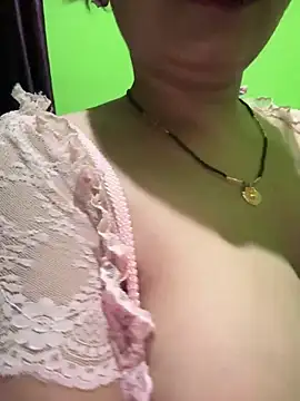 Snapshot of Curvy_shivani chatting on June 2026 04:33:01 PM Curvy shivani online show from June 2026 04:33:01 PM