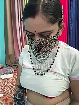 Snapshot of Curvy_shivani chatting on June 2026 05:43:01 AM Curvy shivani online show from June 2026 05:43:01 AM