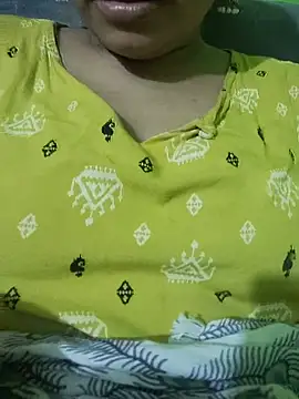 Snapshot of Curvy_shivani chatting on June 2026 03:05:01 PM Curvy shivani online show from June 2026 03:05:01 PM