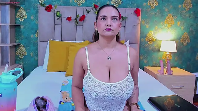 SamyPrincexx online show from November 2025 08:43:01 PM