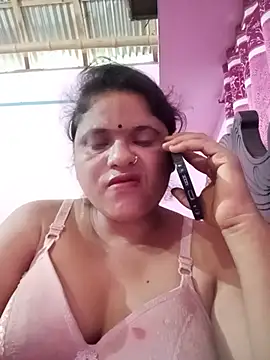 Snapshot of Maya_Vabi chatting on June 2026 04:41:02 AM Maya Vabi online show from June 2026 04:41:02 AM