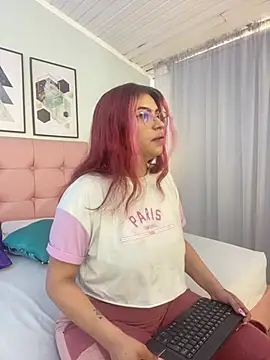 LilMoon  online show from June 2026 01:12:01 PM