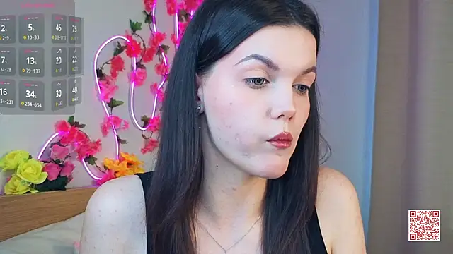 Snapshot of TessieBarriault chatting on June 2026 08:13:02 AM TessieBarriault online show from June 2026 08:13:02 AM