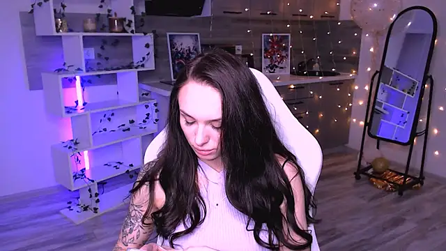 Snapshot of NicoleMerz chatting on May 2026 07:44:02 PM NicoleMerz online show from May 2026 07:44:02 PM