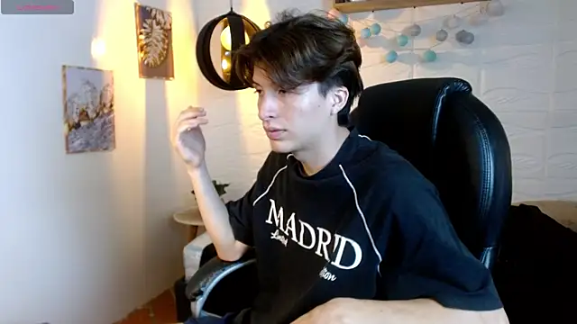 Snapshot of Marcoviolet chatting on June 2026 08:22:02 PM Marcoviolet online show from June 2026 08:22:02 PM