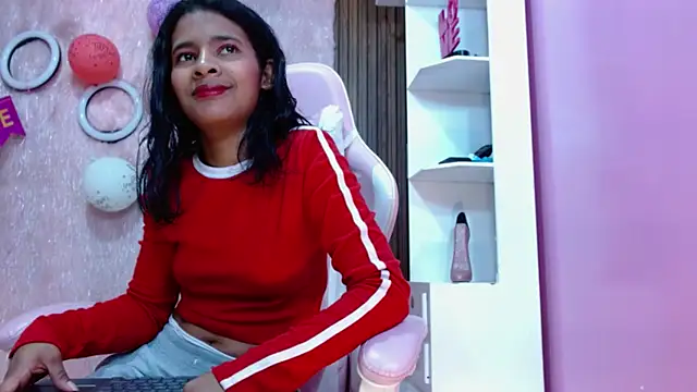 Snapshot of _QueenMarilyn chatting on July 2026 07:16:01 PM QueenMarilyn online show from July 2026 07:16:01 PM