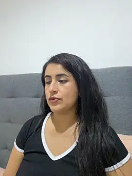 Snapshot of MADAMELUNAXXX chatting on June 2026 03:27:02 AM MADAMELUNAXXX online show from June 2026 03:27:02 AM