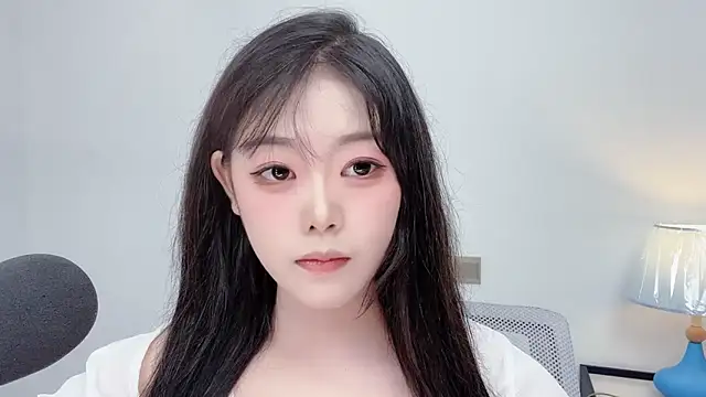 smalldaiwang online show from July 2026 04:19:01 AM