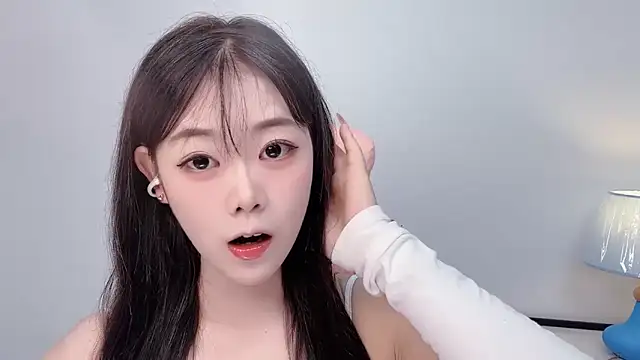 smalldaiwang online show from July 2026 02:42:01 AM
