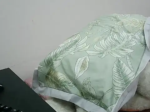 Snapshot of -Ninyn- chatting on July 2026 01:56:01 AM -Ninyn- online show from July 2026 01:56:01 AM