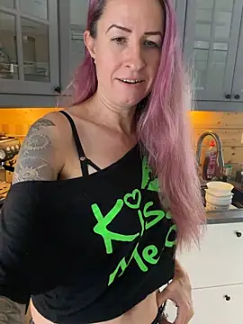 Snapshot of GermanMilfJasmin chatting on June 2026 07:50:02 AM GermanMilfJasmin online show from June 2026 07:50:02 AM